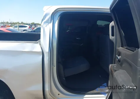 2019 Chevrolet Silverado 1500 Rst z USA, uszkodzony, nr VIN 3GCUYEED4KG143275